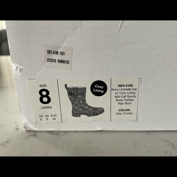 NEW Capelli "Shiny Umbrella Day" mid-calf rubber Rain Boot w/ cozy lining Size 8 - Picture 4 of 11